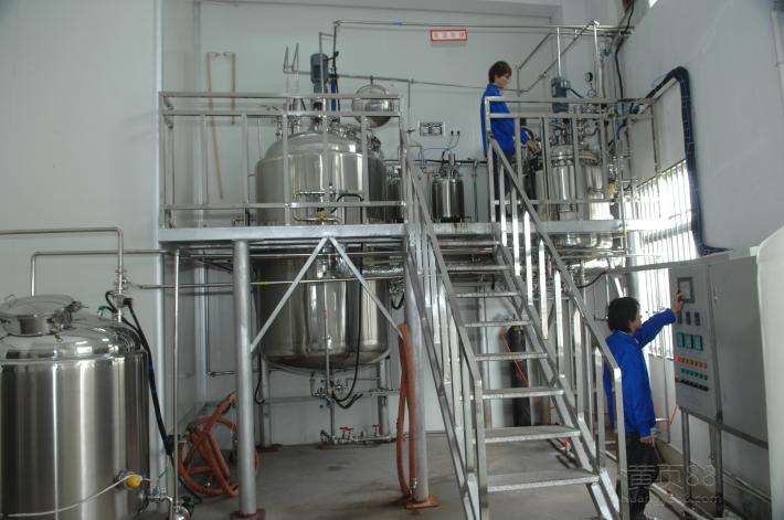 Automatic sterilization bio-fermentation tank